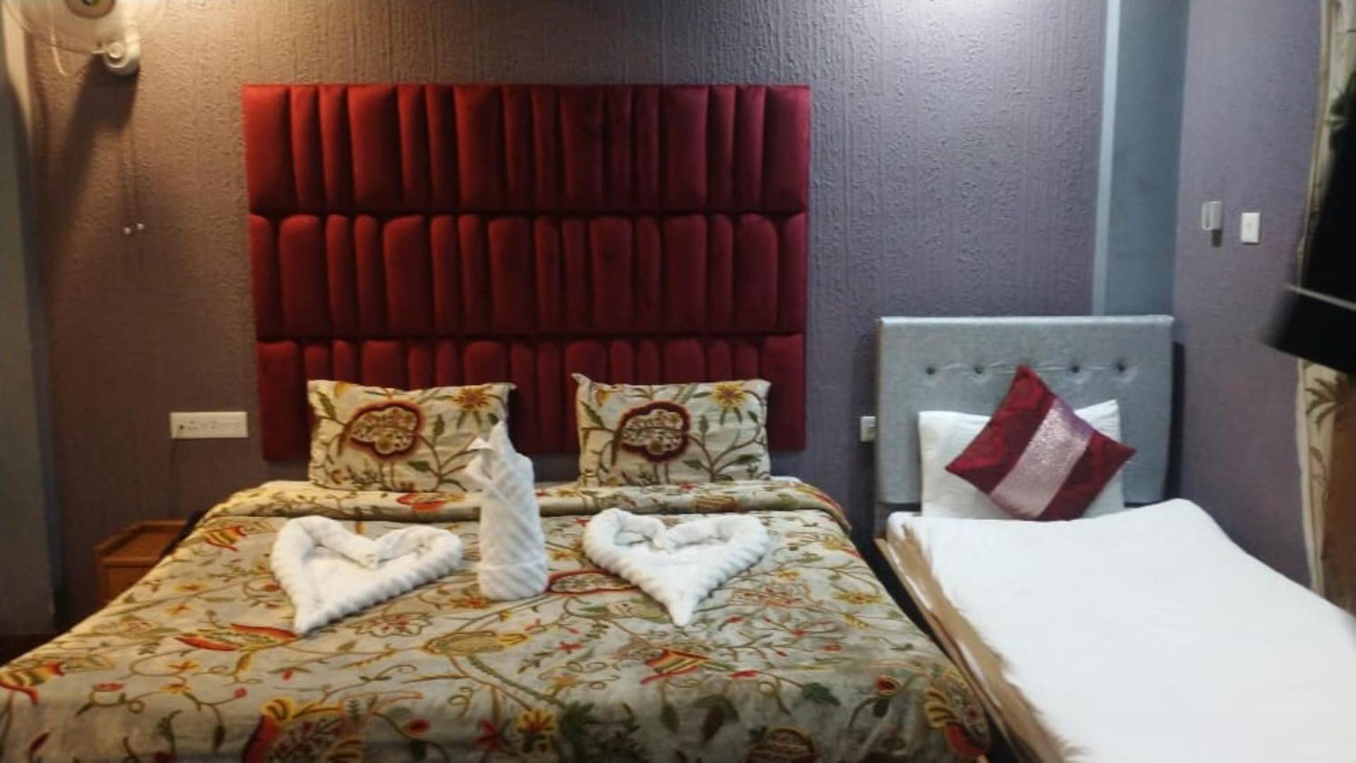 Hotel Shefaf Durgjan エクステリア 写真