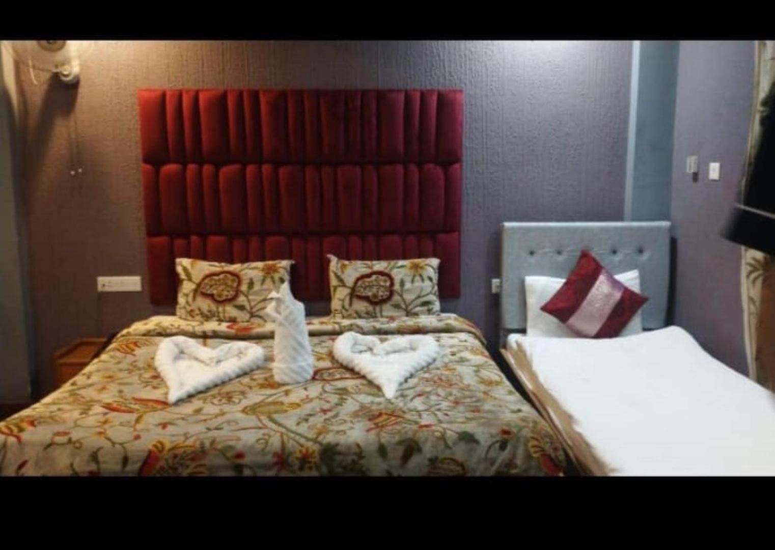 Hotel Shefaf Durgjan エクステリア 写真