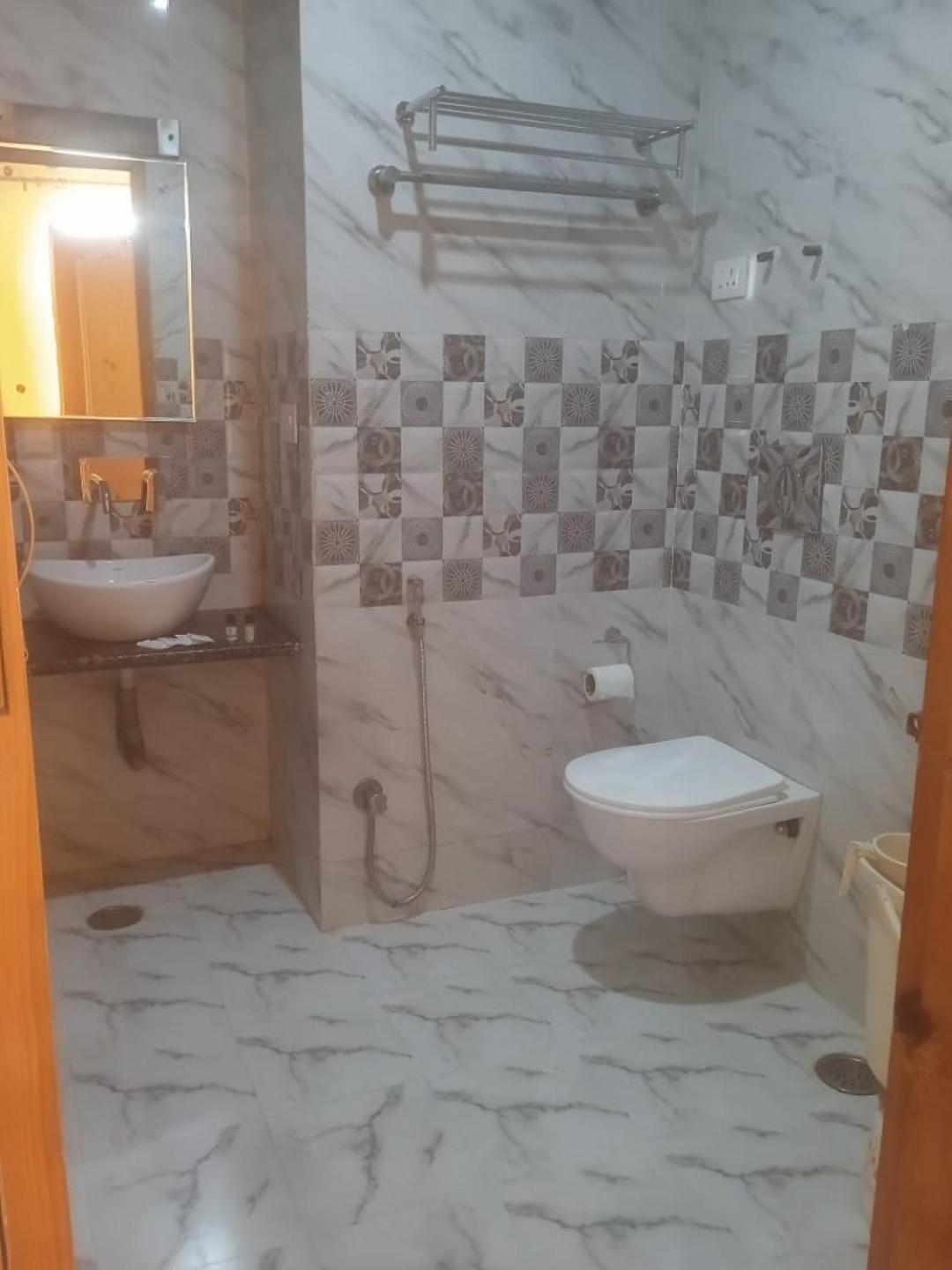 Hotel Shefaf Durgjan エクステリア 写真