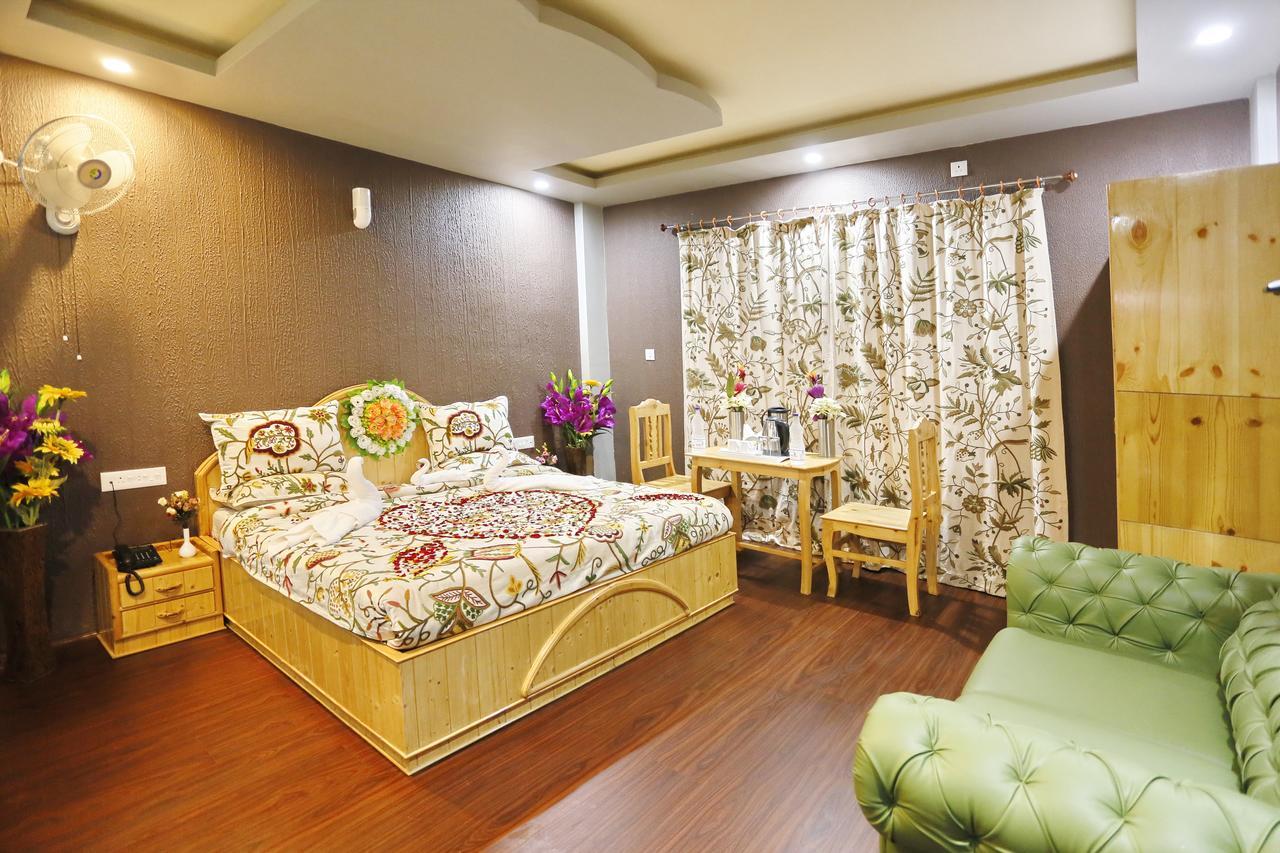 Hotel Shefaf Durgjan エクステリア 写真