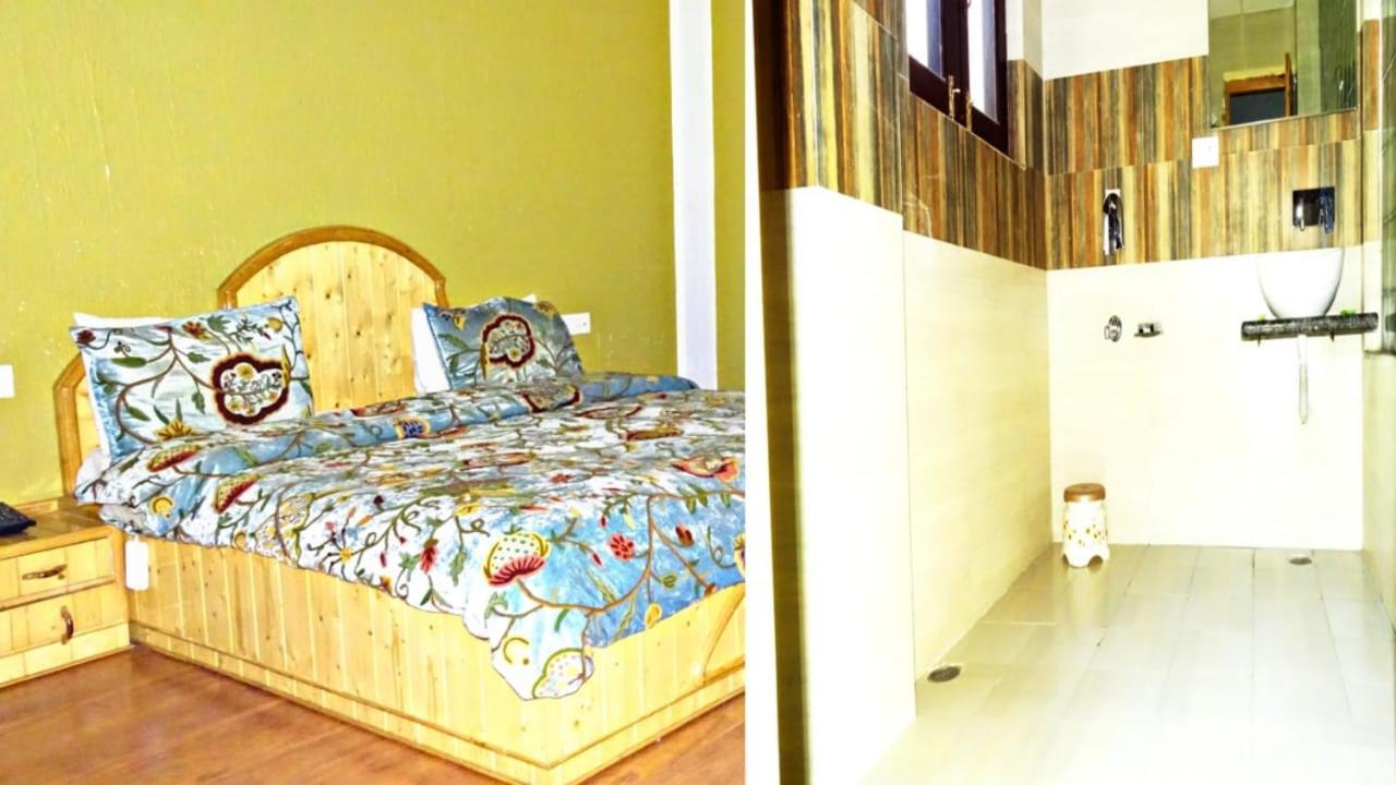 Hotel Shefaf Durgjan エクステリア 写真